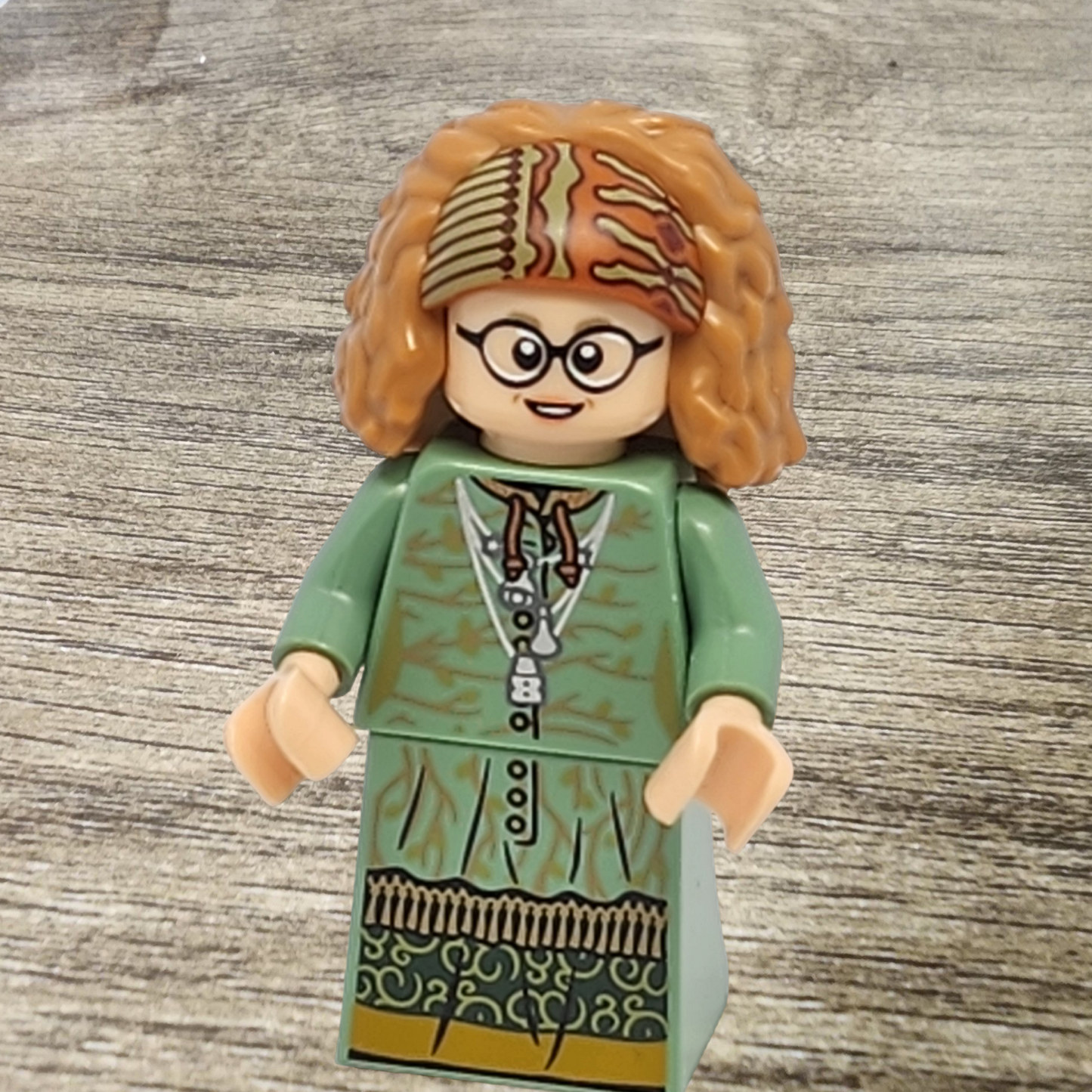 Lego Professor Trelawney Harry Potter Series 1 Minifigure colhp11