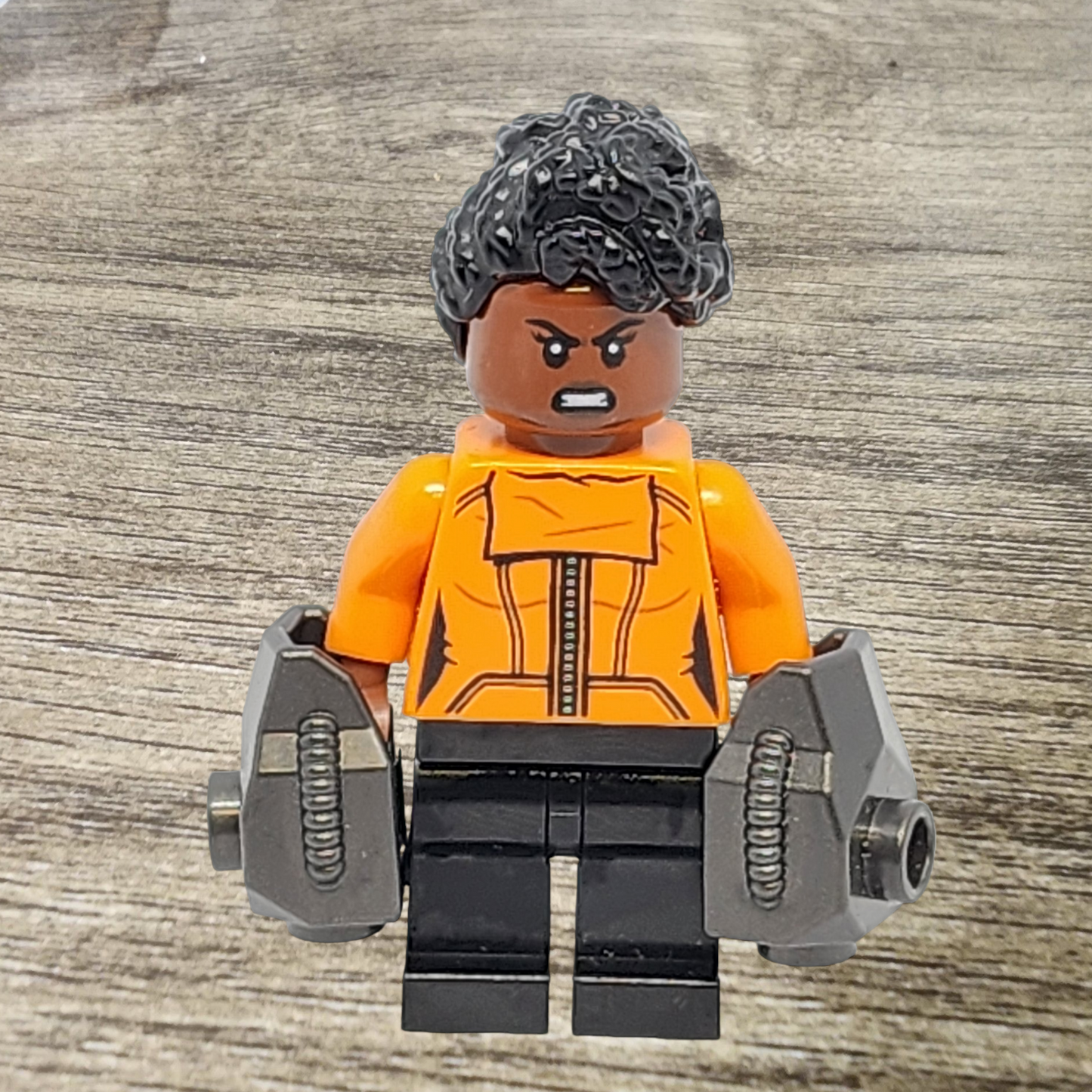Lego Shuri - Orange Top Minifigure Sh512 76103