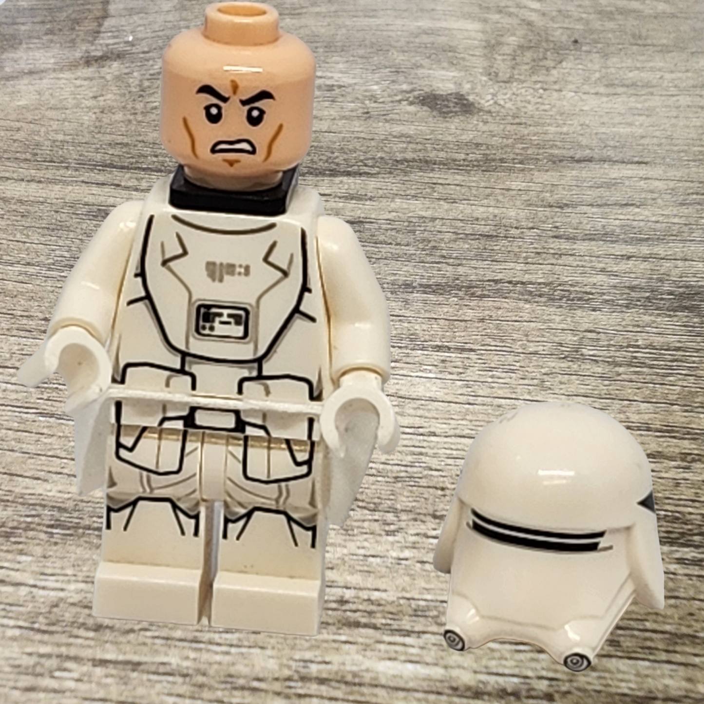 First Order Snowtrooper with Kama Minifigure Lego sw0657 Star Wars 75100 75202