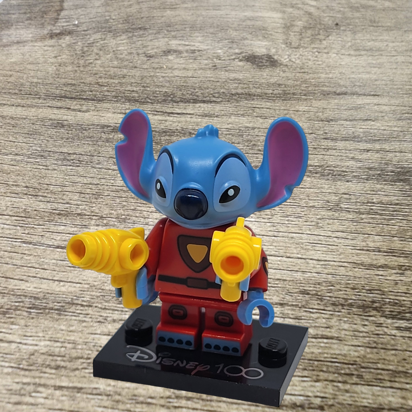Lego Stitch 626 Minifigure Disney 100 dis107 Lilo Red